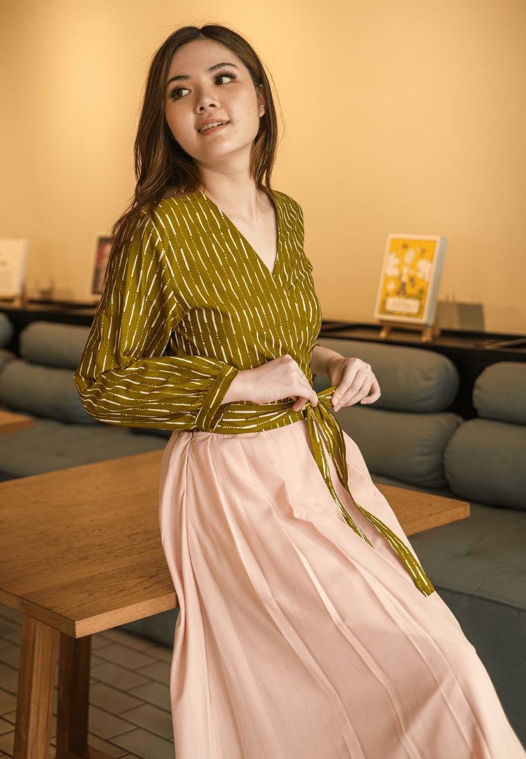 Alisha Wrap Blouse Hujan Olive