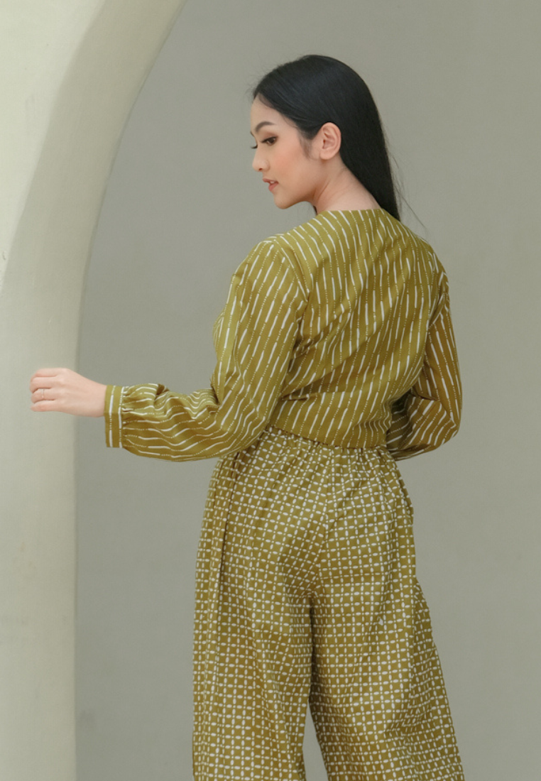 Alisha Wrap Blouse Hujan Olive