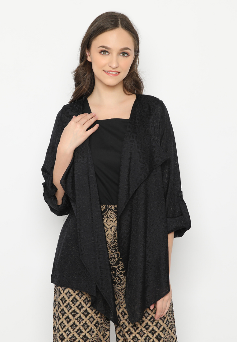 Ayu Outer Black