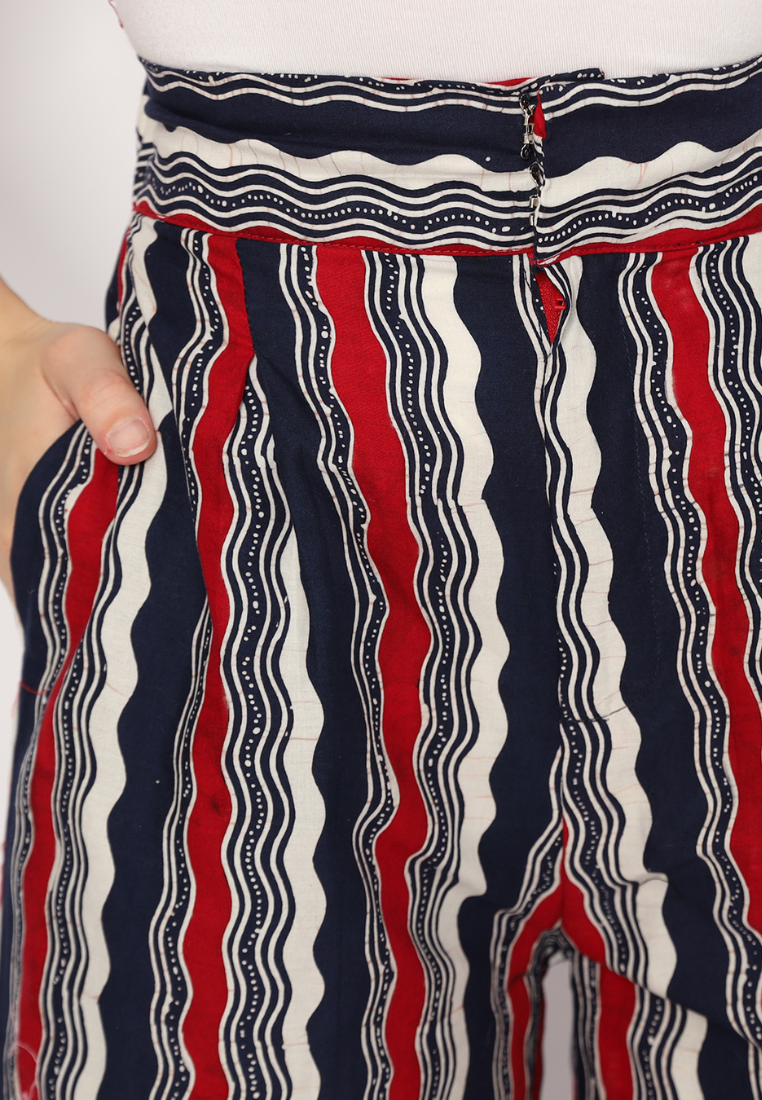 Swarda Pants Red