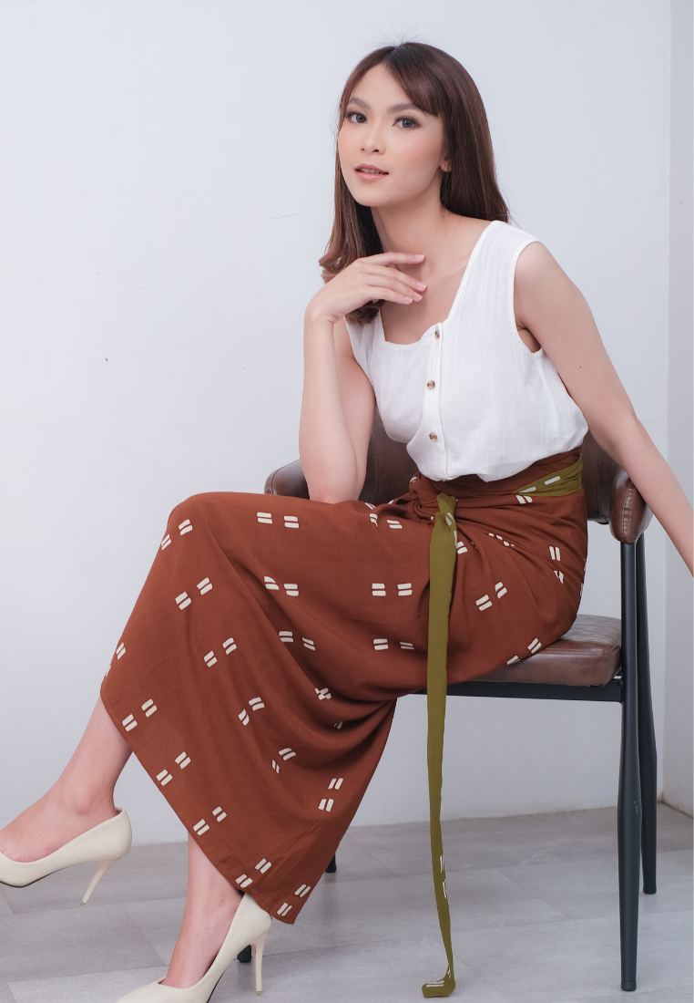 Ningta Wrap Skirt Brick