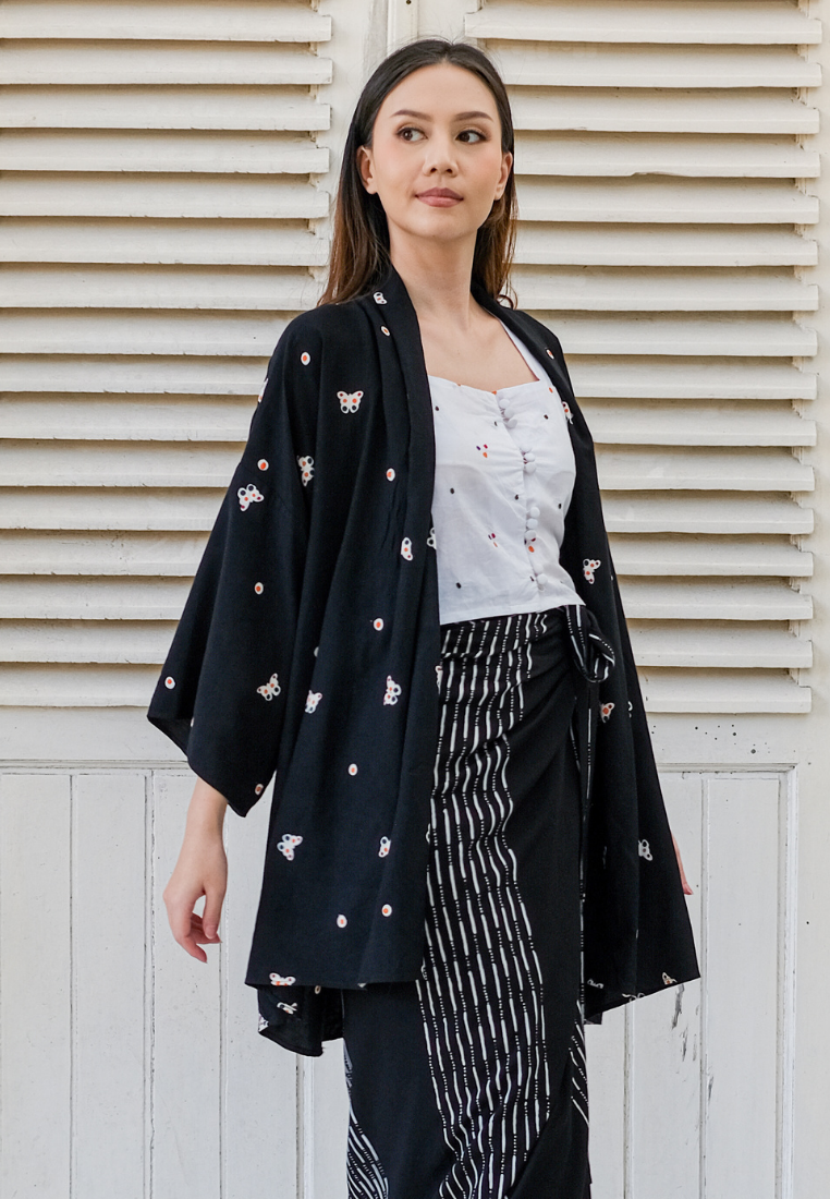 Kala Outer Kupu Black