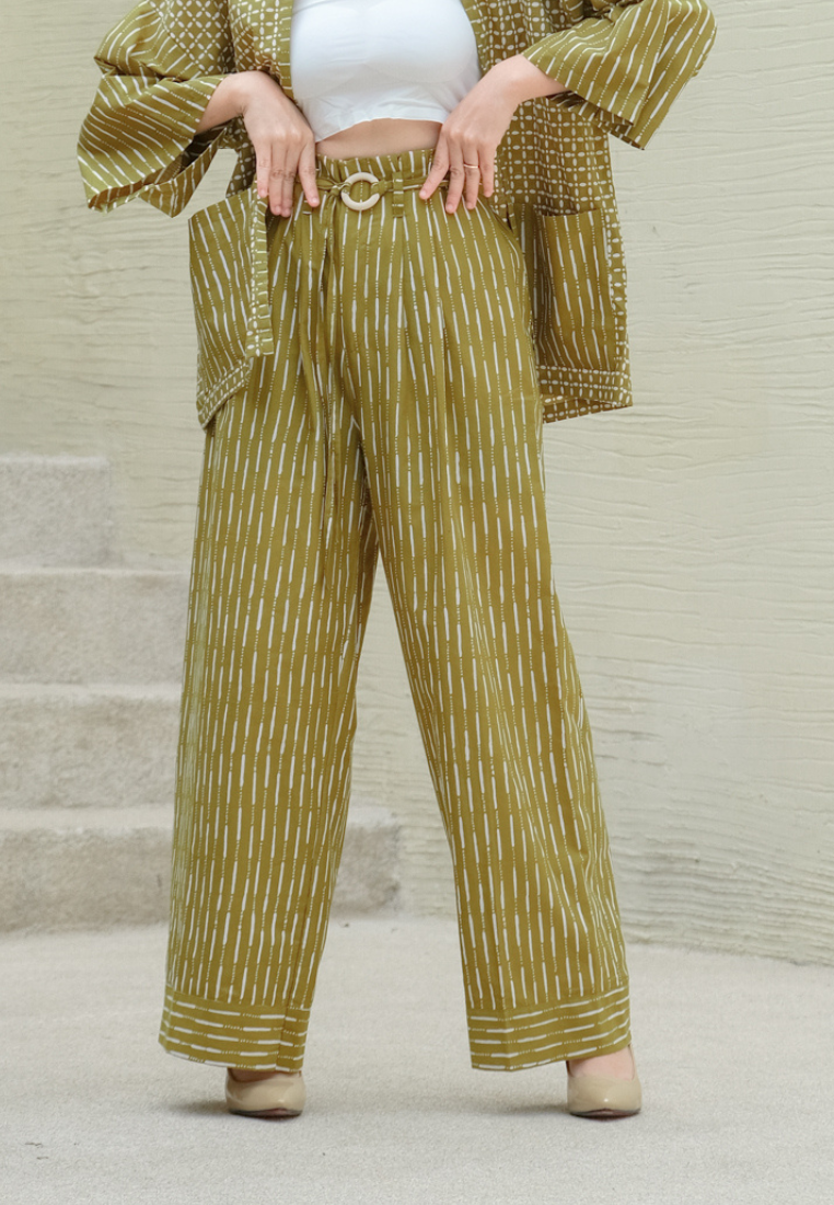 Nuria Pants Hujan Olive
