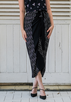 Ananta Warpskirt Hujan Black