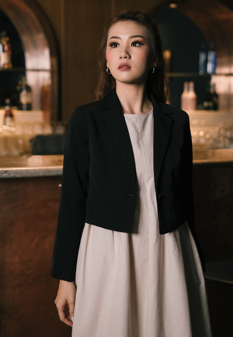 Vio Blazer Tangan Panjang Black