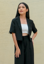 Vio Blazer Tangan Pendek Black