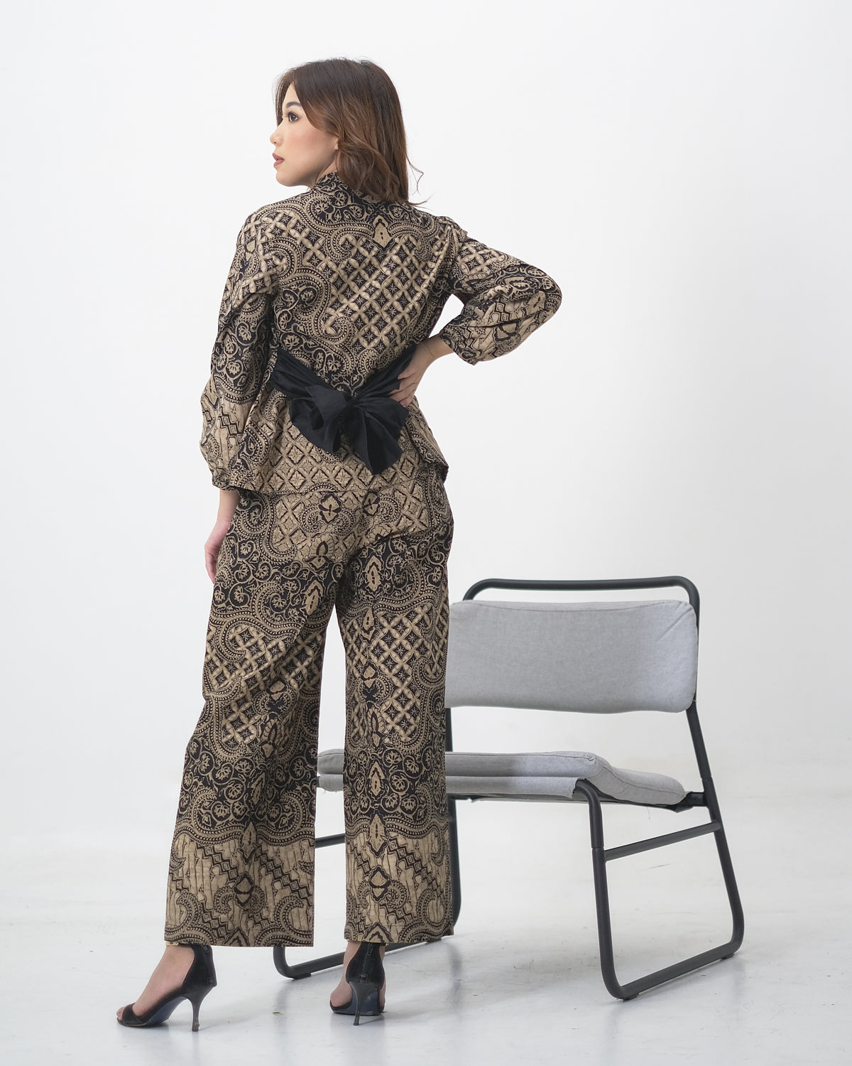 Mahija Arjanti Parang Set Brown