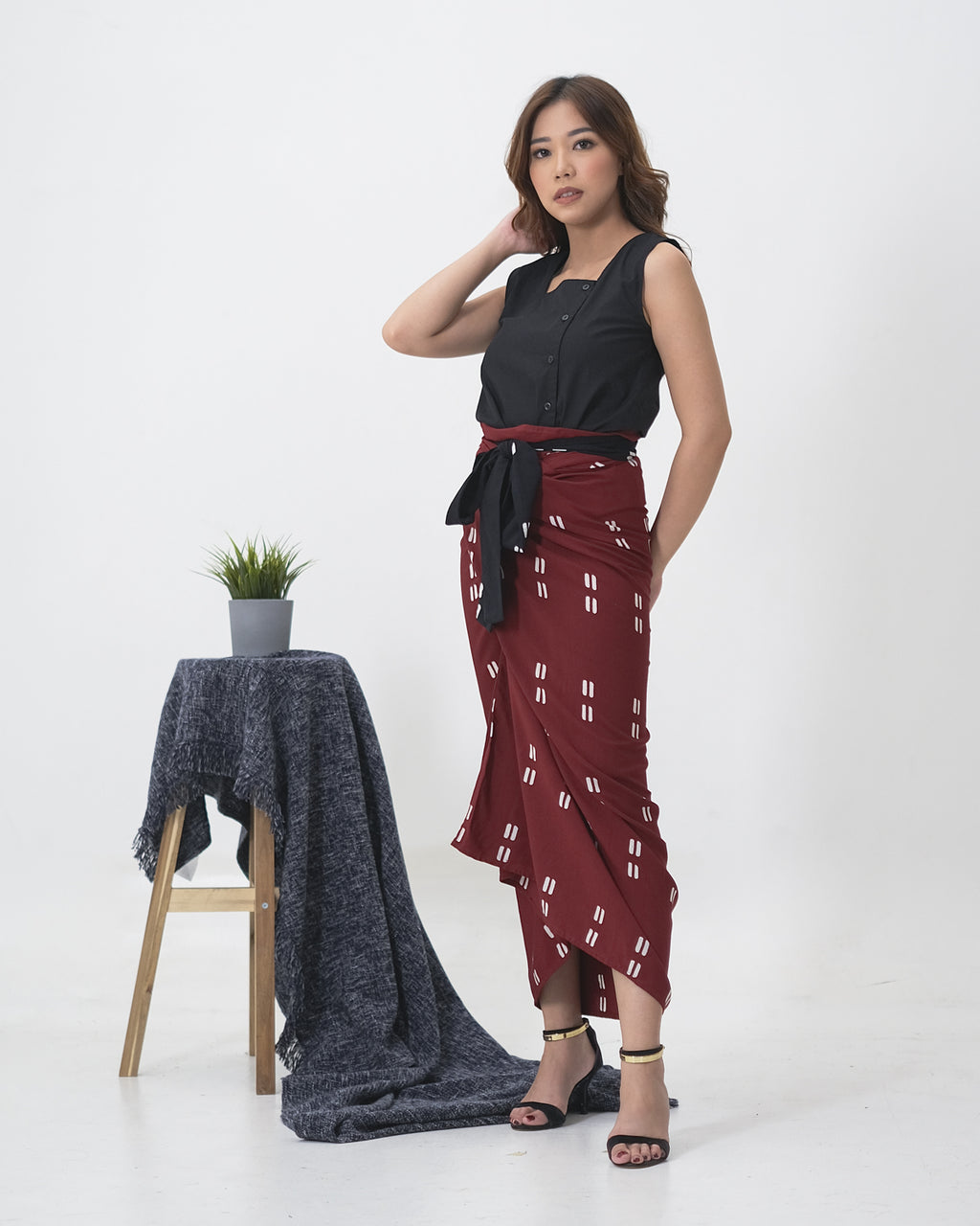 Ningta Wrap Skirt Red