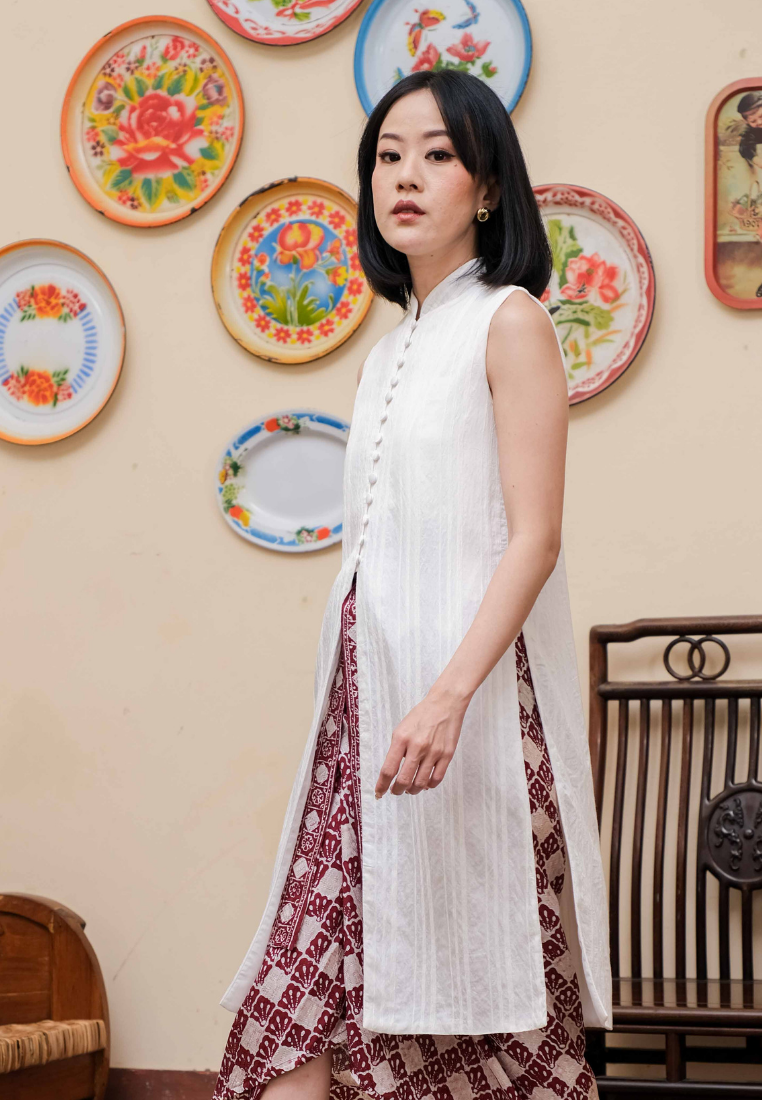 Samita Longtop Plain Kutung White
