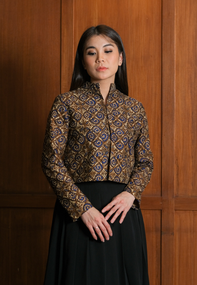 Tara Outer Brown