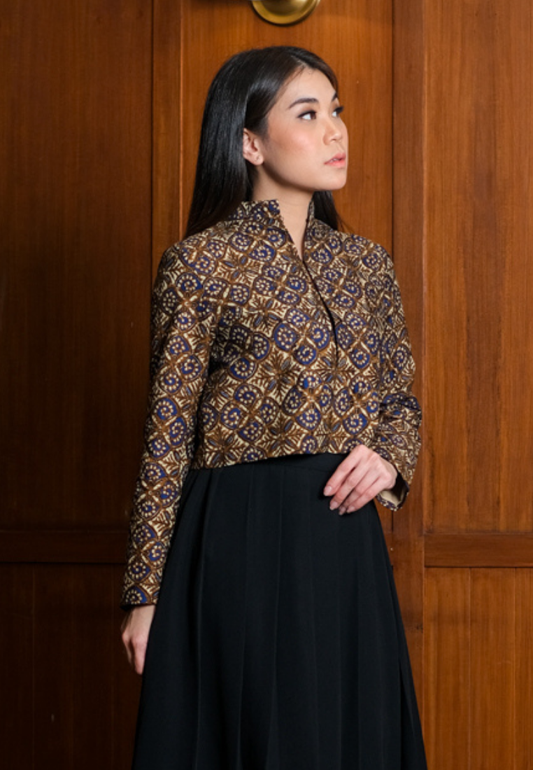 Tara Outer Brown