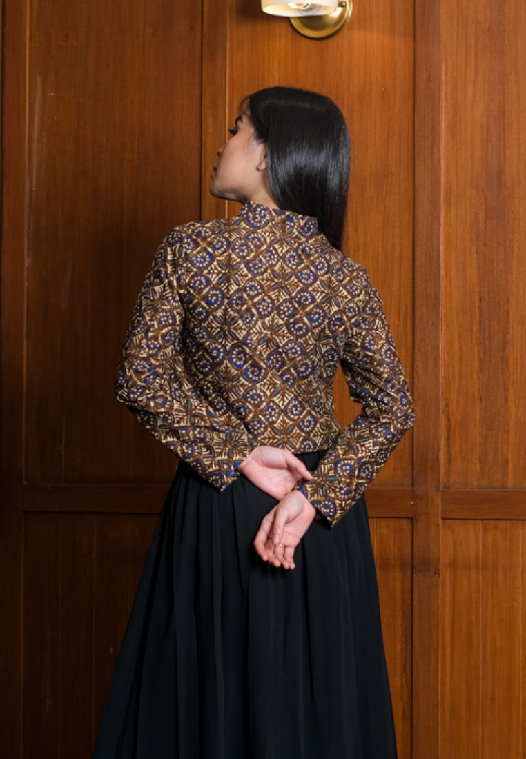 Tara Outer Brown