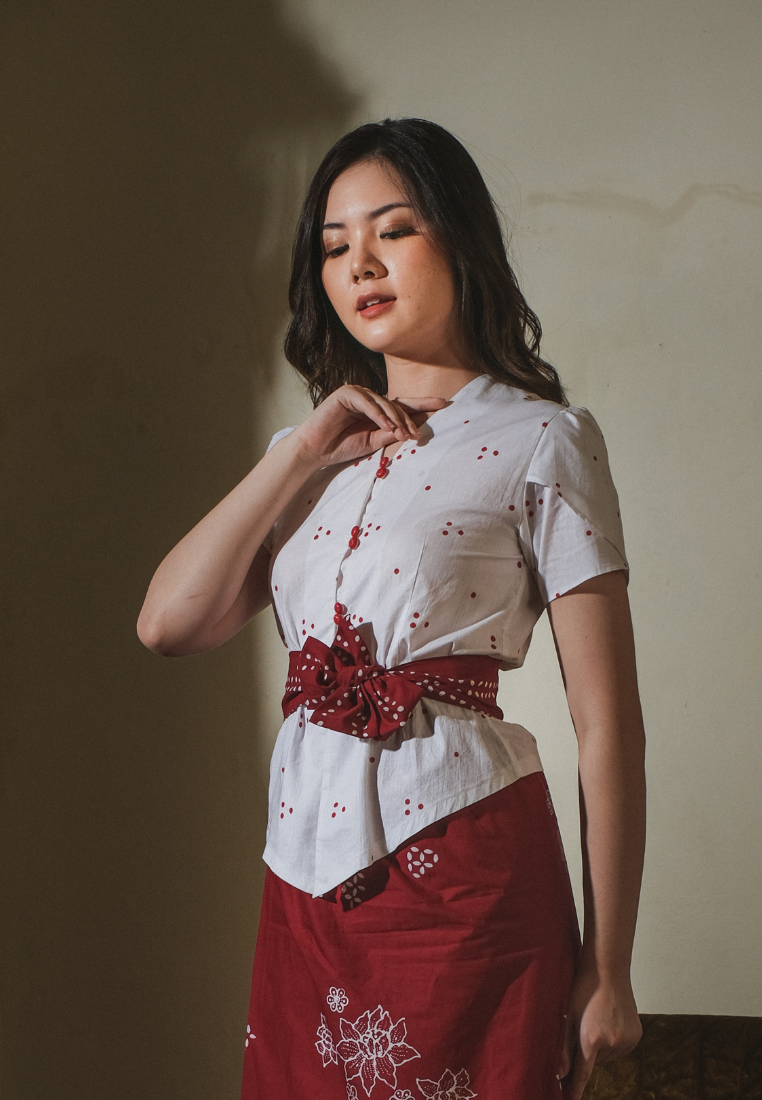 Santika Kebaya Red