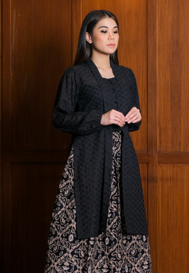 Asmarin Long Kebaya Black