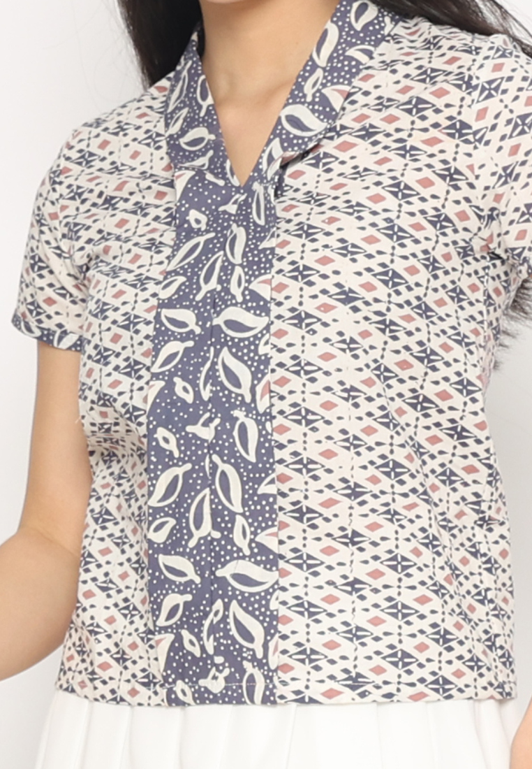 Mia Blouse Motif B Grey