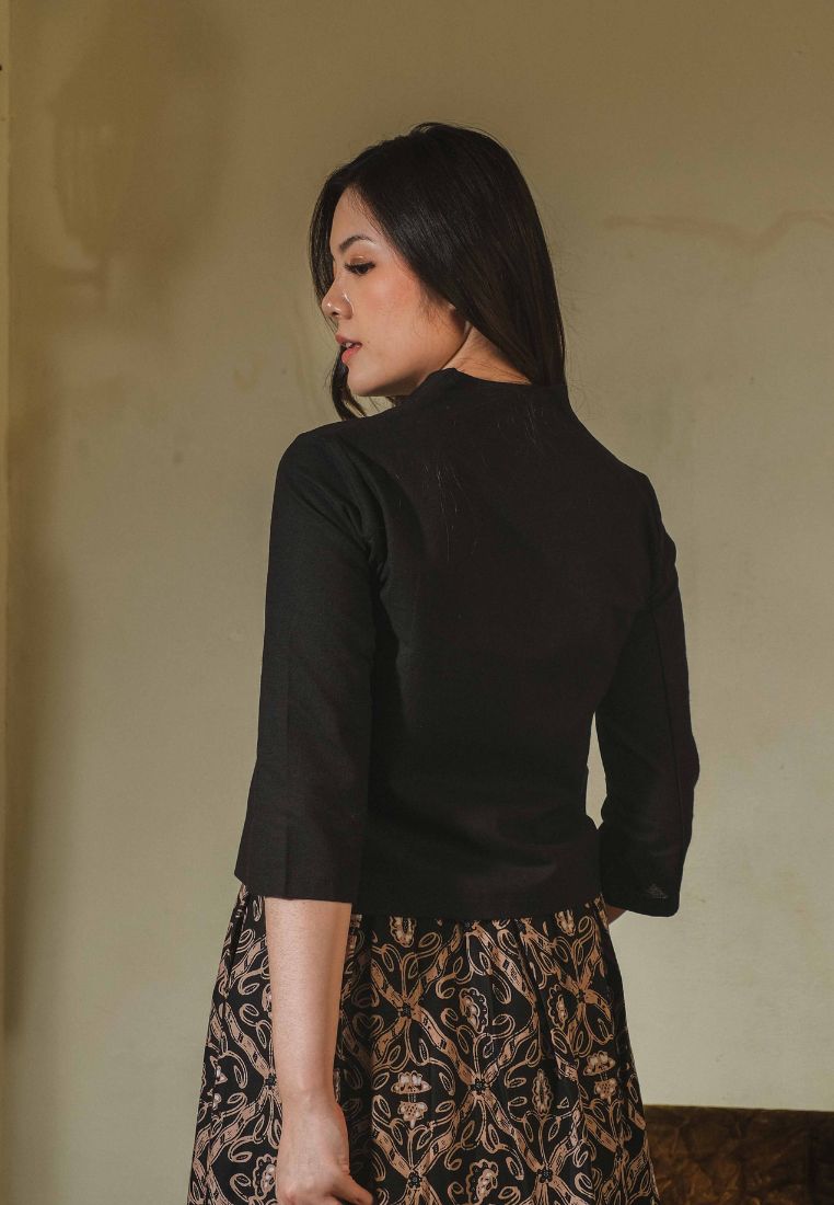 Manik Kebaya Plain Black